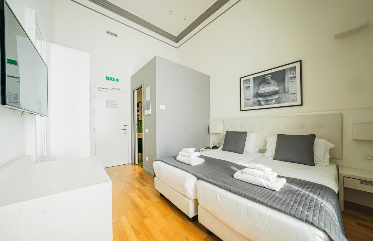 Hotel Capitals Luxury River Rom Exterior foto